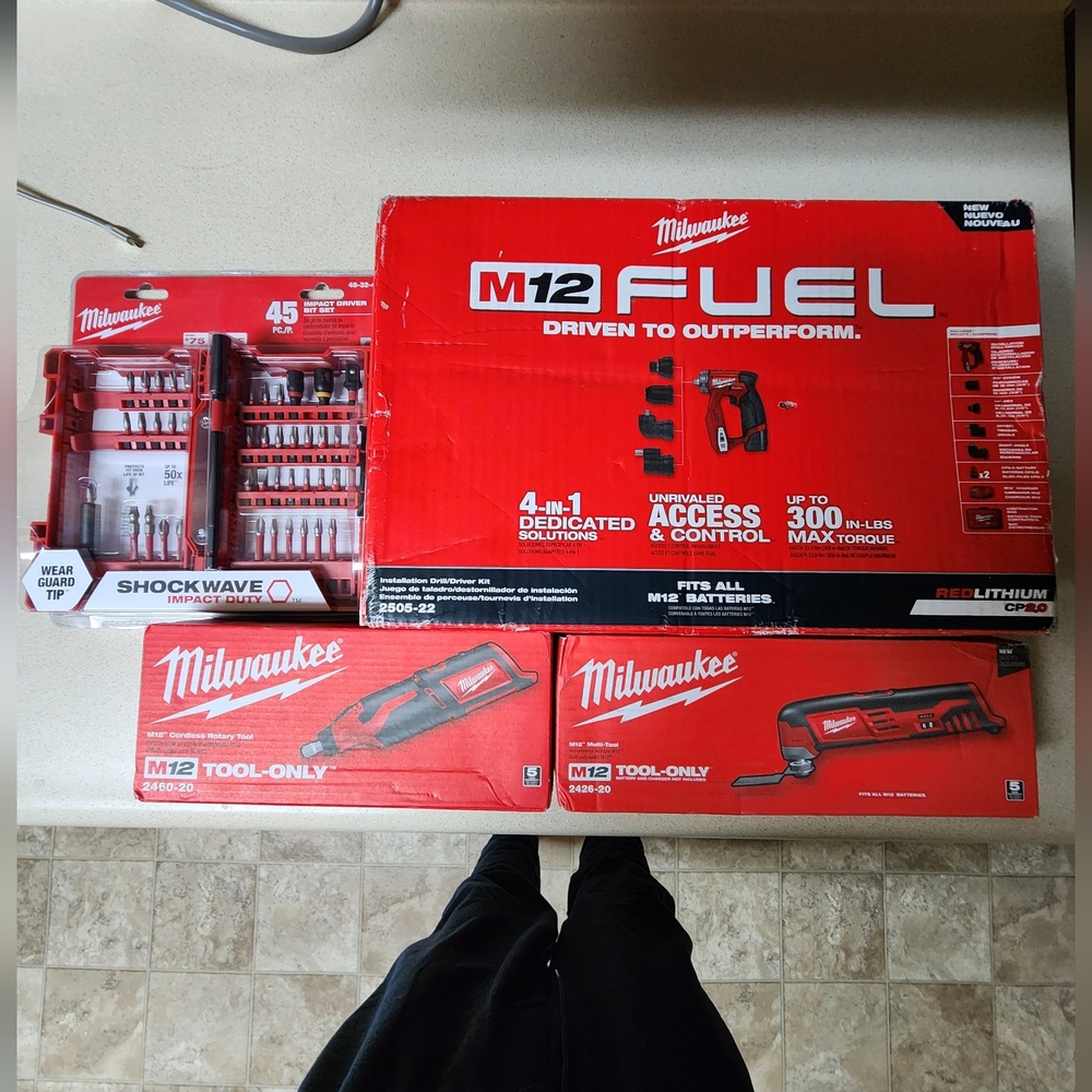 Milwaukee m12 tool bundle